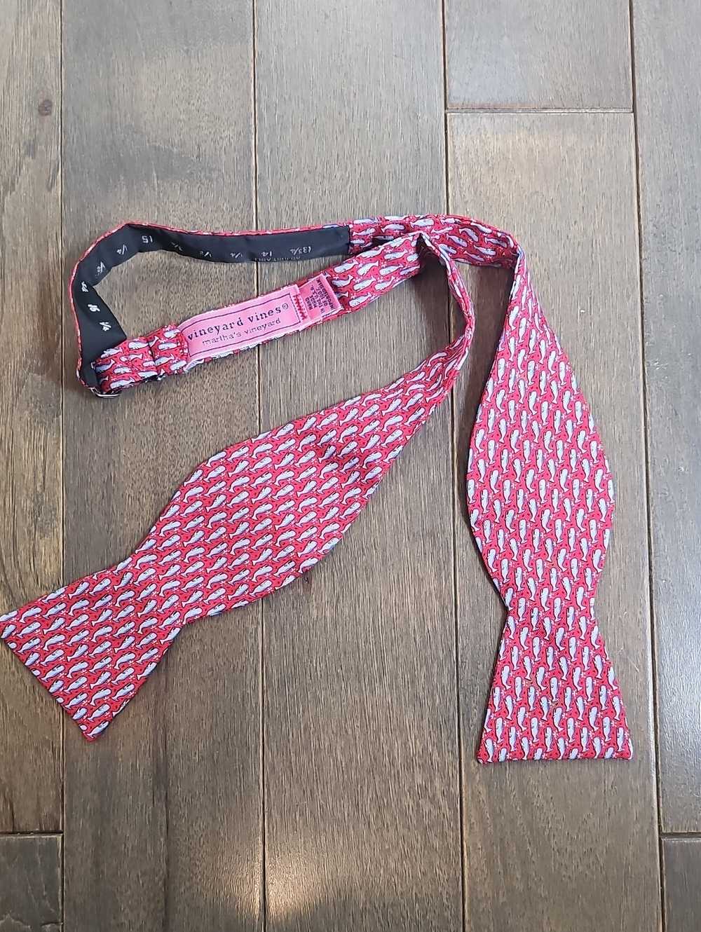 Vineyard Vines Men's Adjustable Silk Red Bow Tie With Whales
